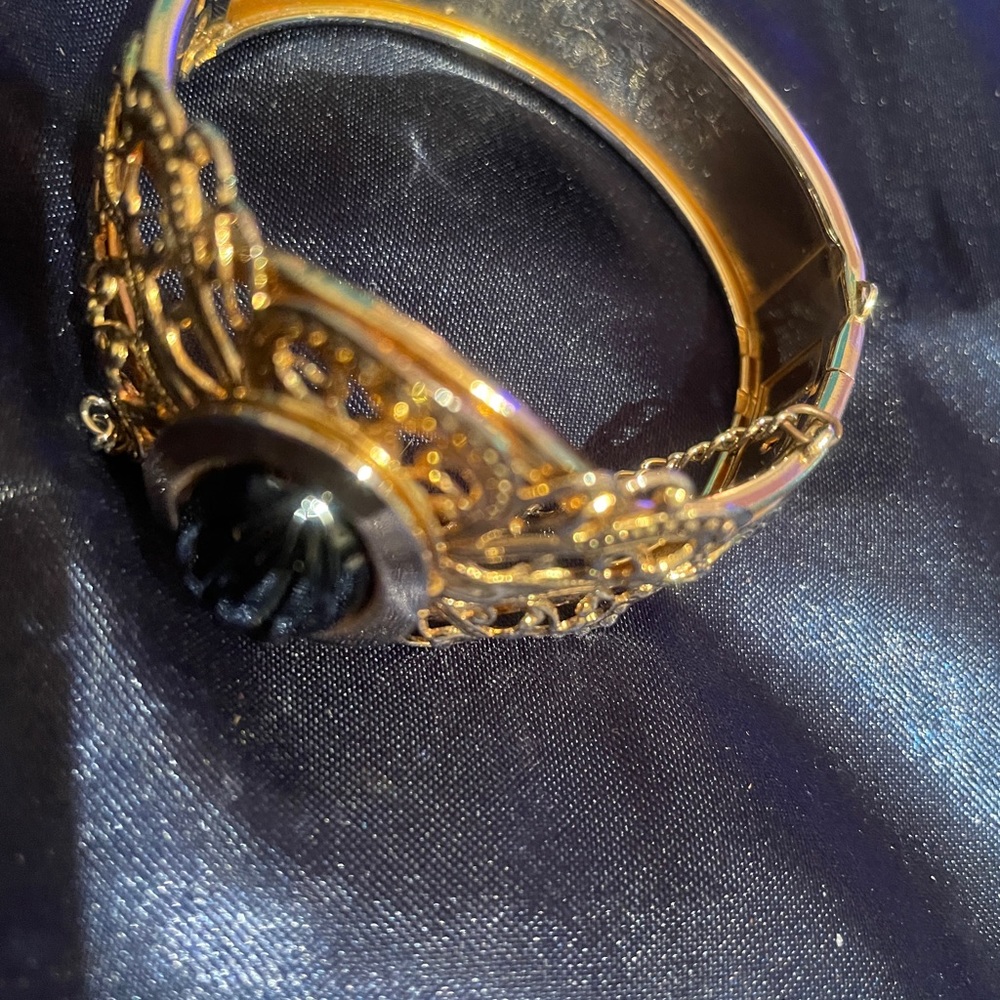 Bracelet - Picture 4 of 5